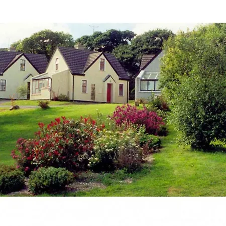 Glen Cottages, Clifden, Co. Galway - 3 Bedrooms Sleeps 5 Clifden